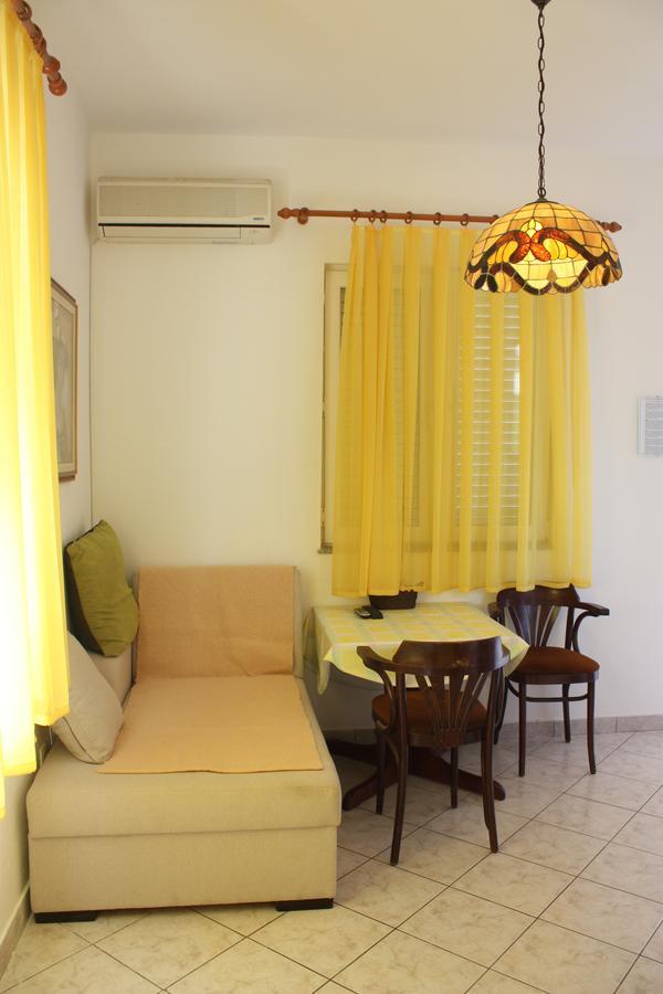 Apartments Kaja Pag Town Εξωτερικό φωτογραφία