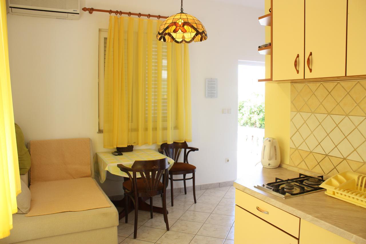 Apartments Kaja Pag Town Εξωτερικό φωτογραφία